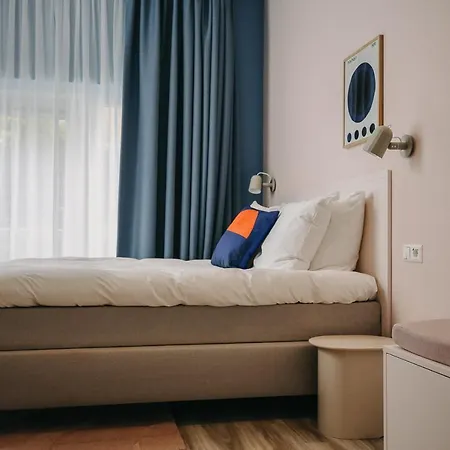 Bries - Scheveningen Szálloda 2*